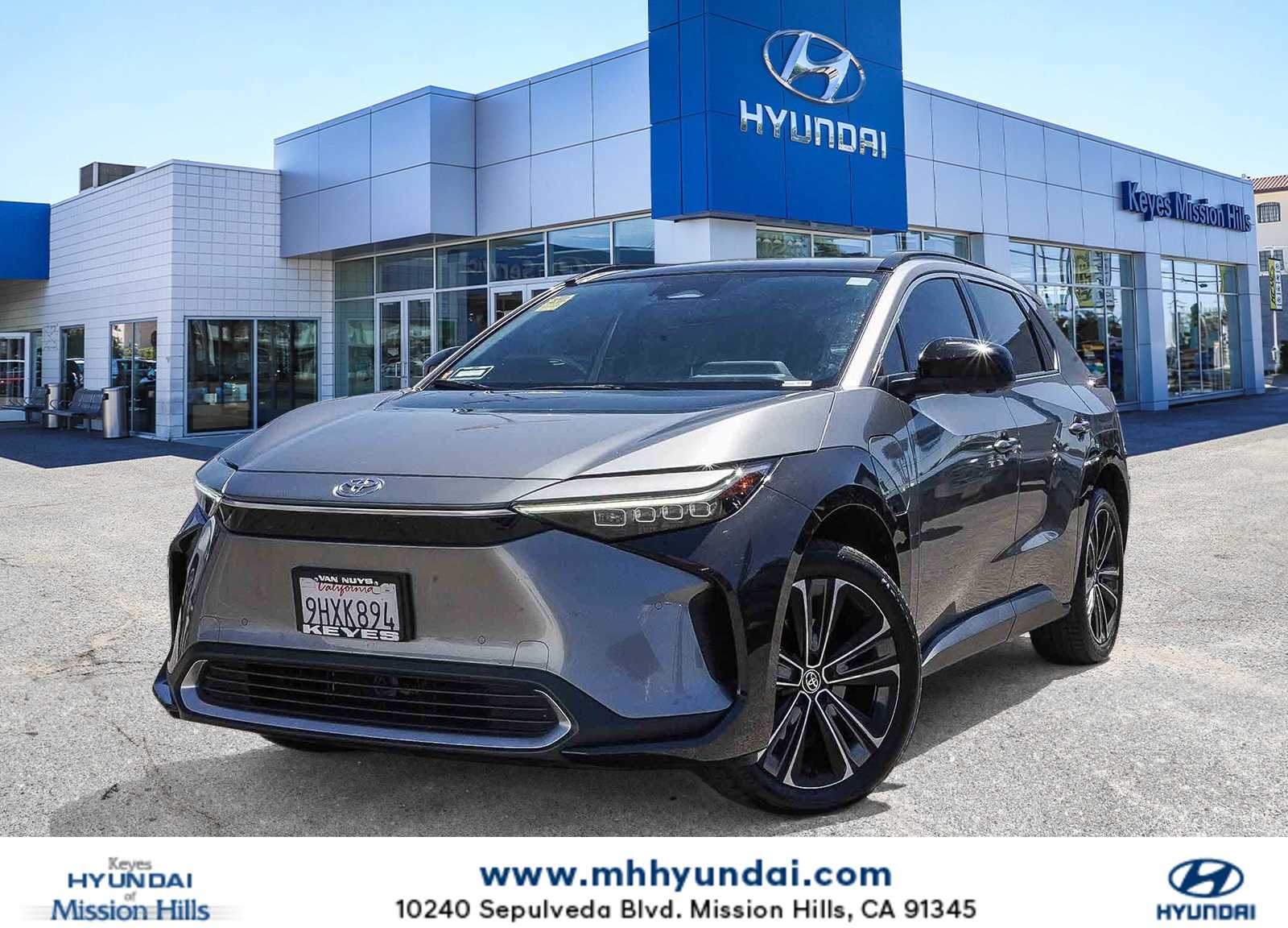 2023 Toyota bZ4X Limited -
                  Mission Hills, CA