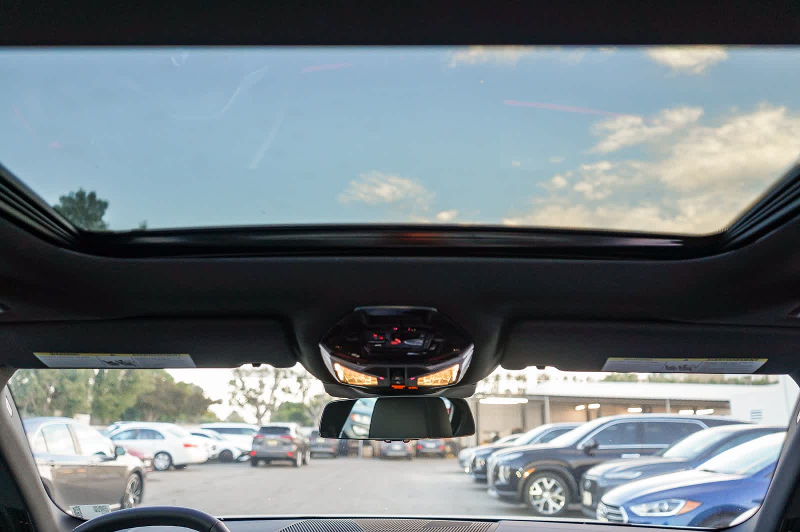 Thumbnail: 2024 BMW 5 Series - 16