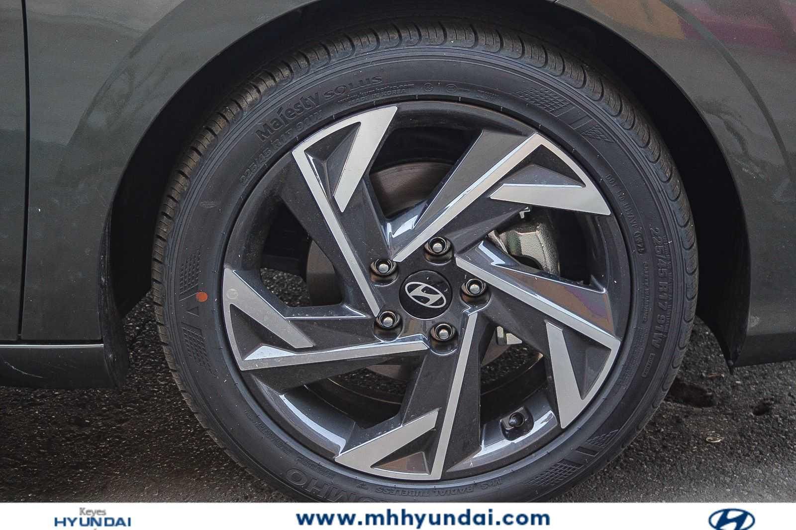 Thumbnail: 2025 Hyundai Elantra - 9