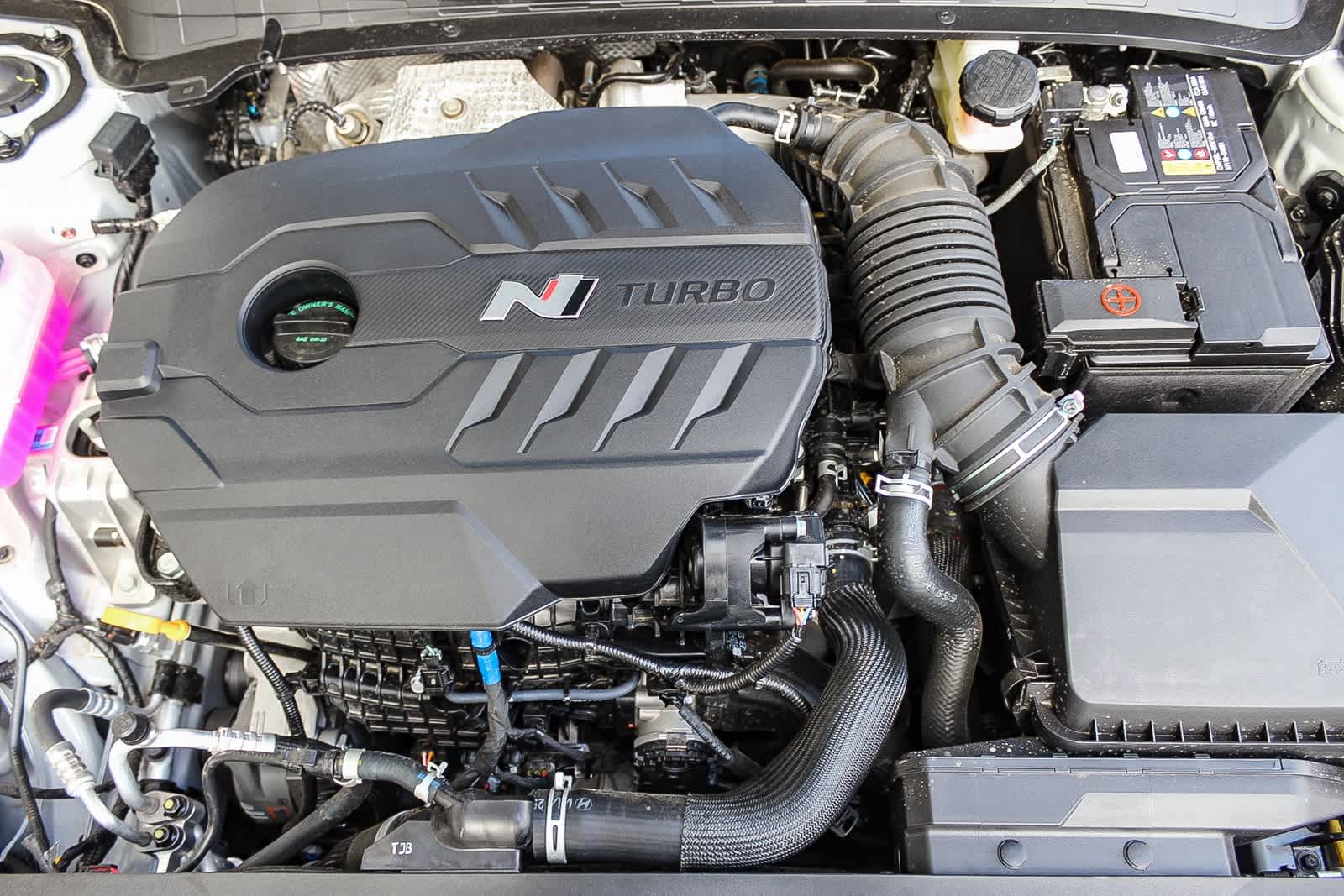 2025 Hyundai Elantra Base 12
