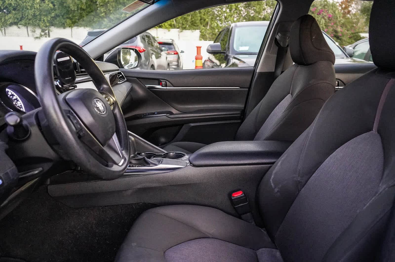 Thumbnail: 2018 Toyota Camry - 17