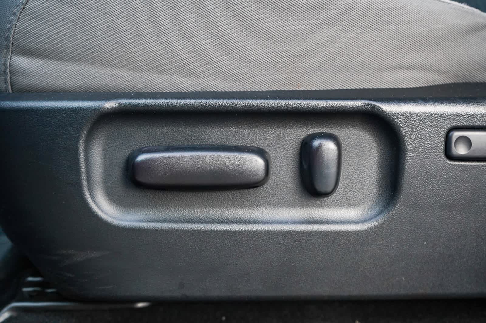 Thumbnail: 2022 Toyota Tacoma - 8