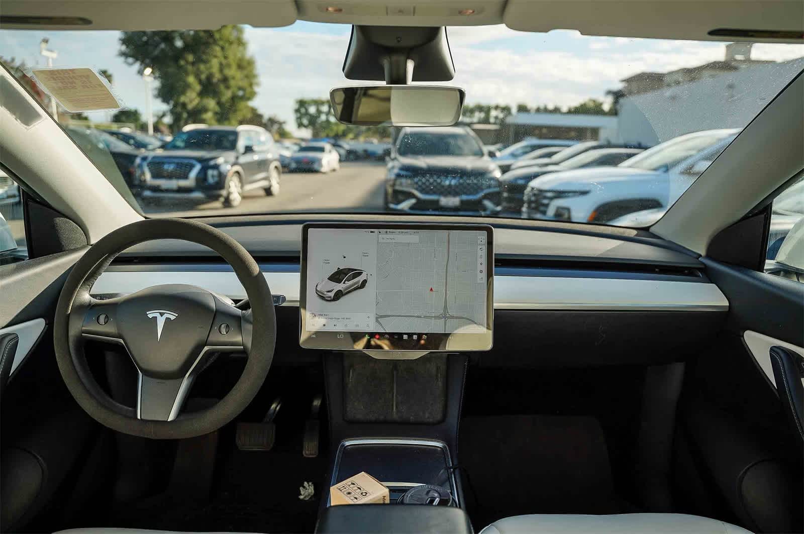 Thumbnail: 2022 Tesla Model Y - 10