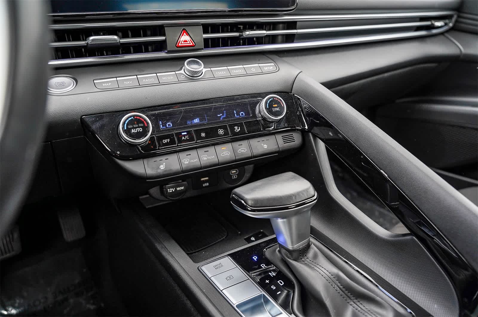 Thumbnail: 2025 Hyundai Elantra - 22