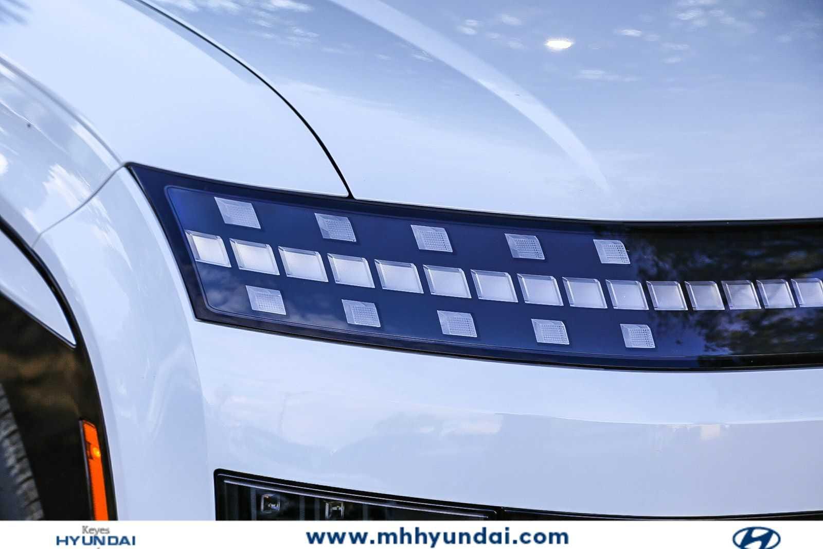 Thumbnail: 2026 Hyundai Ioniq - 4