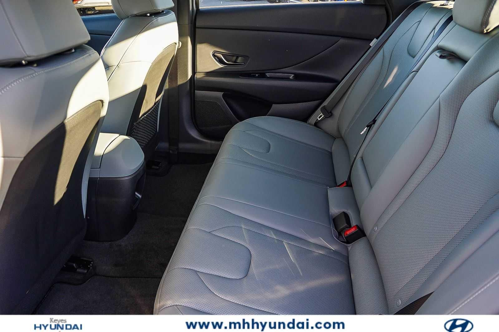 Thumbnail: 2025 Hyundai Elantra - 23