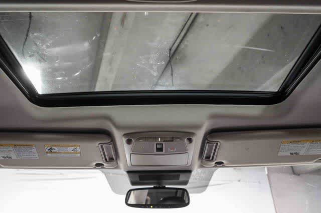 Thumbnail: 2021 Nissan Armada - 16