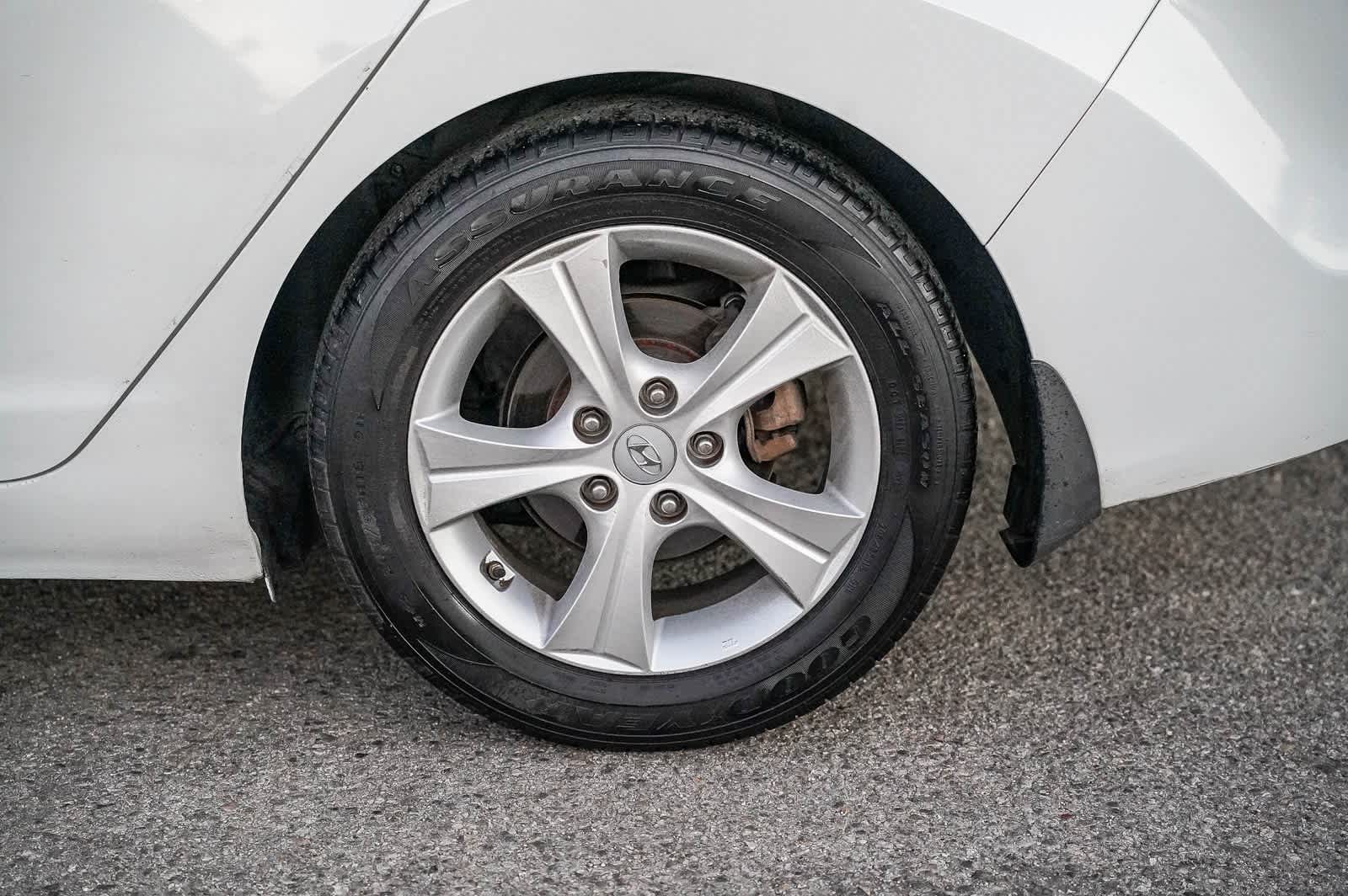 Thumbnail: 2016 Hyundai Elantra - 5