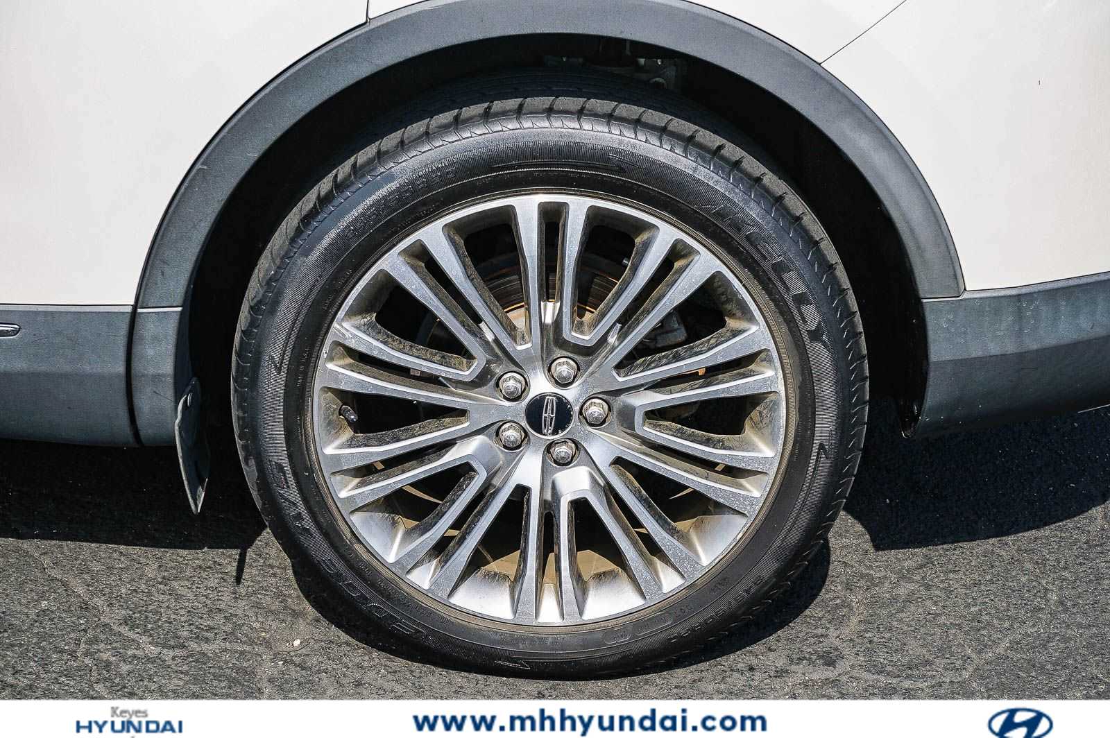 Thumbnail: 2016 Lincoln MKX - 9