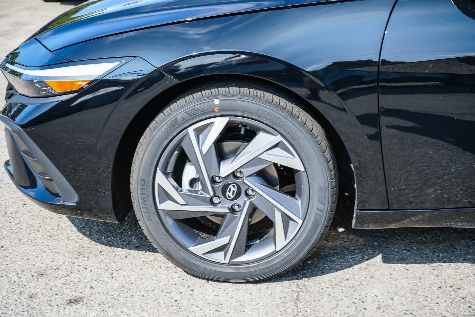 Thumbnail: 2025 Hyundai Elantra - 13