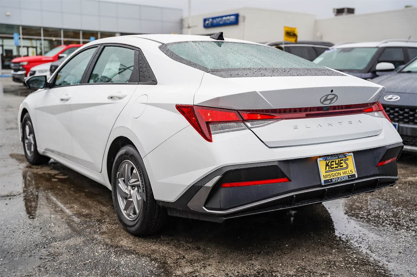 Thumbnail: 2025 Hyundai Elantra - 10