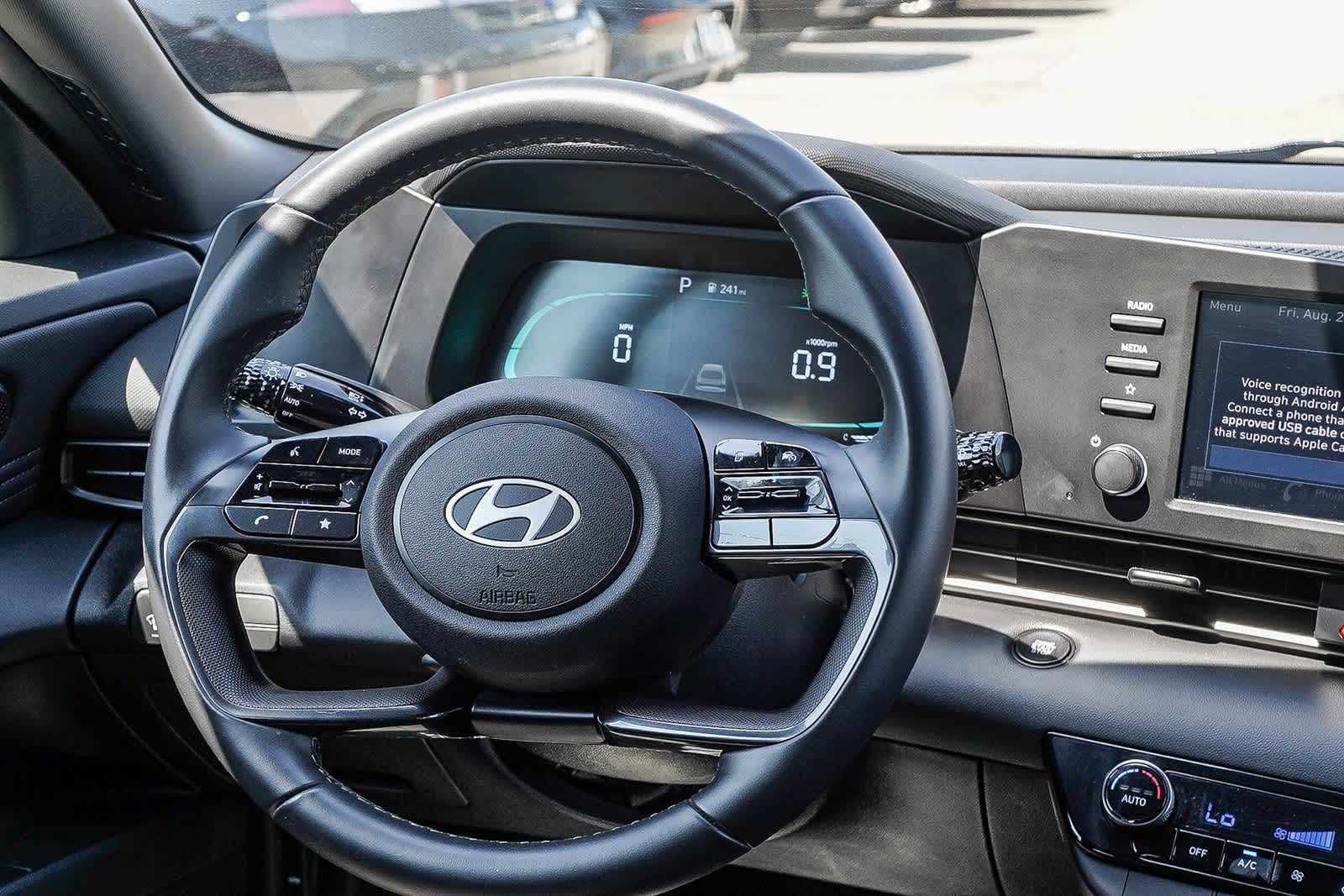 Thumbnail: 2025 Hyundai Elantra - 14