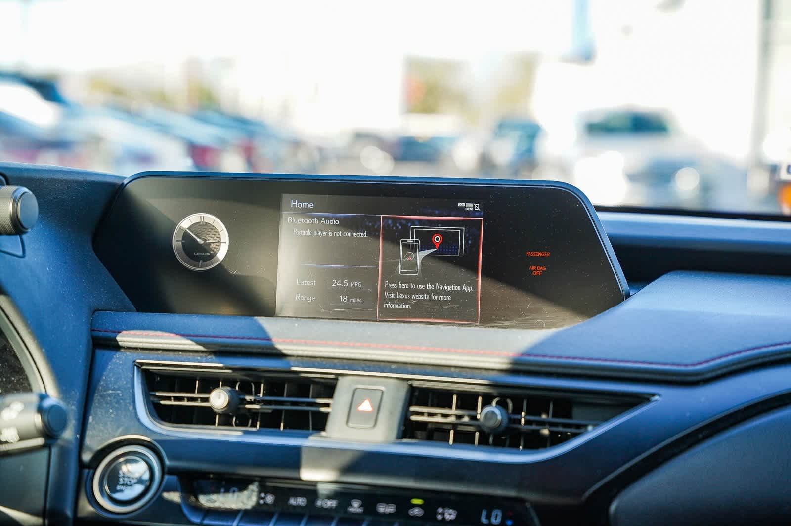 Thumbnail: 2021 Lexus UX - 14