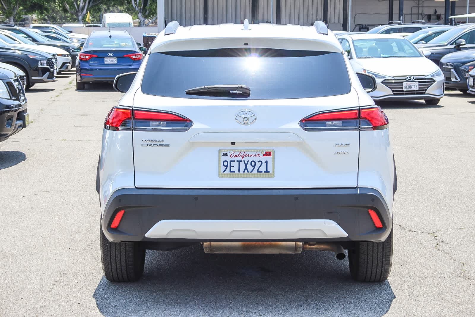 2023 Toyota Corolla Cross XLE 5