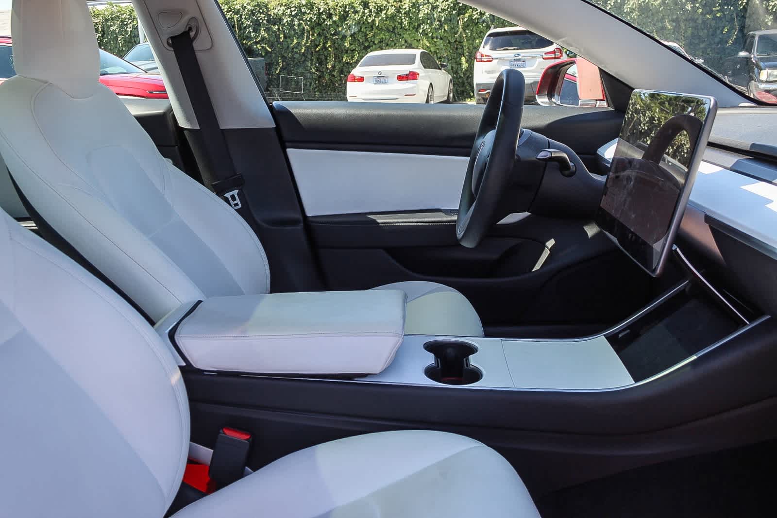 Thumbnail: 2020 Tesla Model 3 - 13