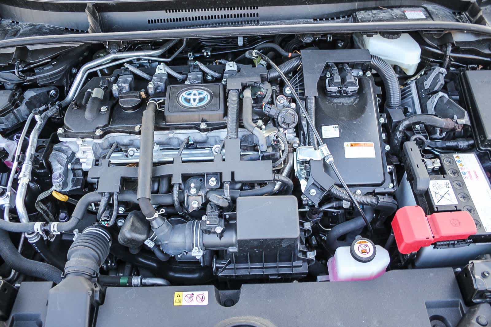 2022 Toyota Corolla LE 24