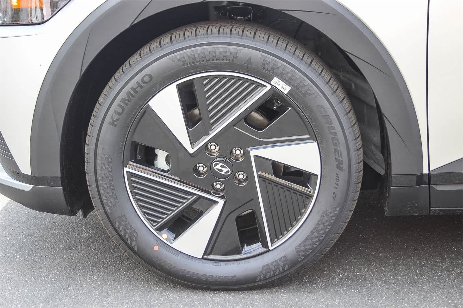 2025 Hyundai Ioniq 5 SEL 9