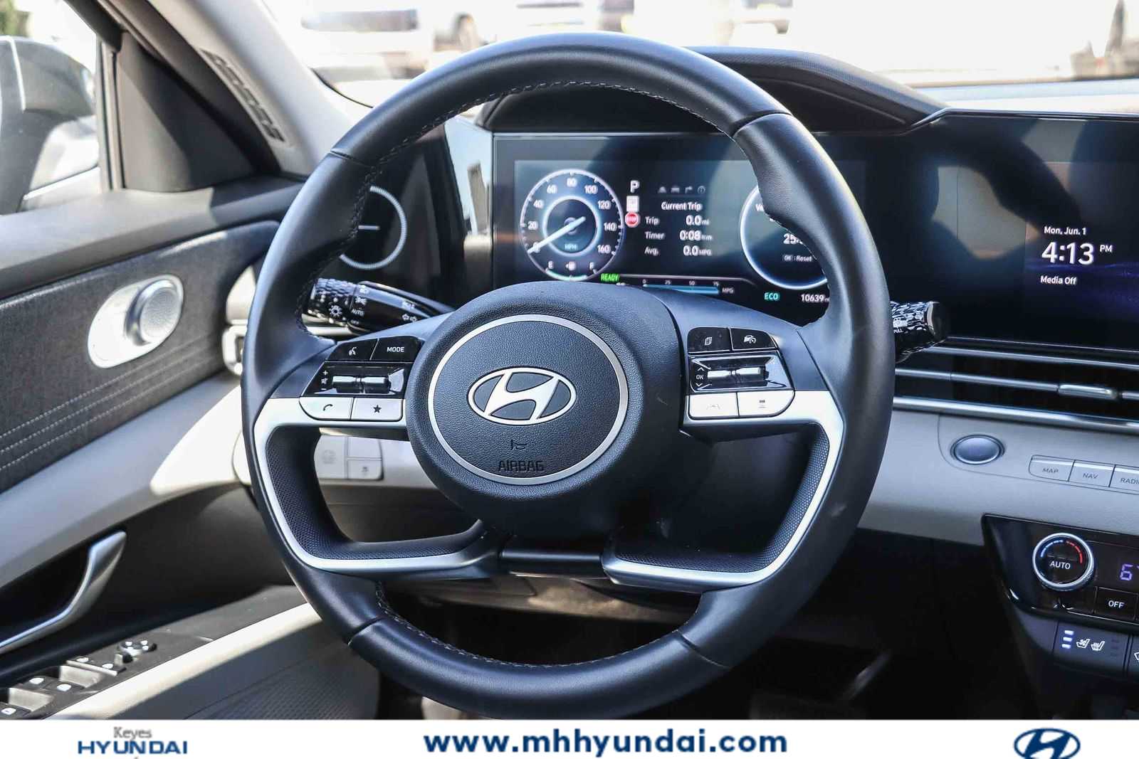Thumbnail: 2025 Hyundai Elantra - 14