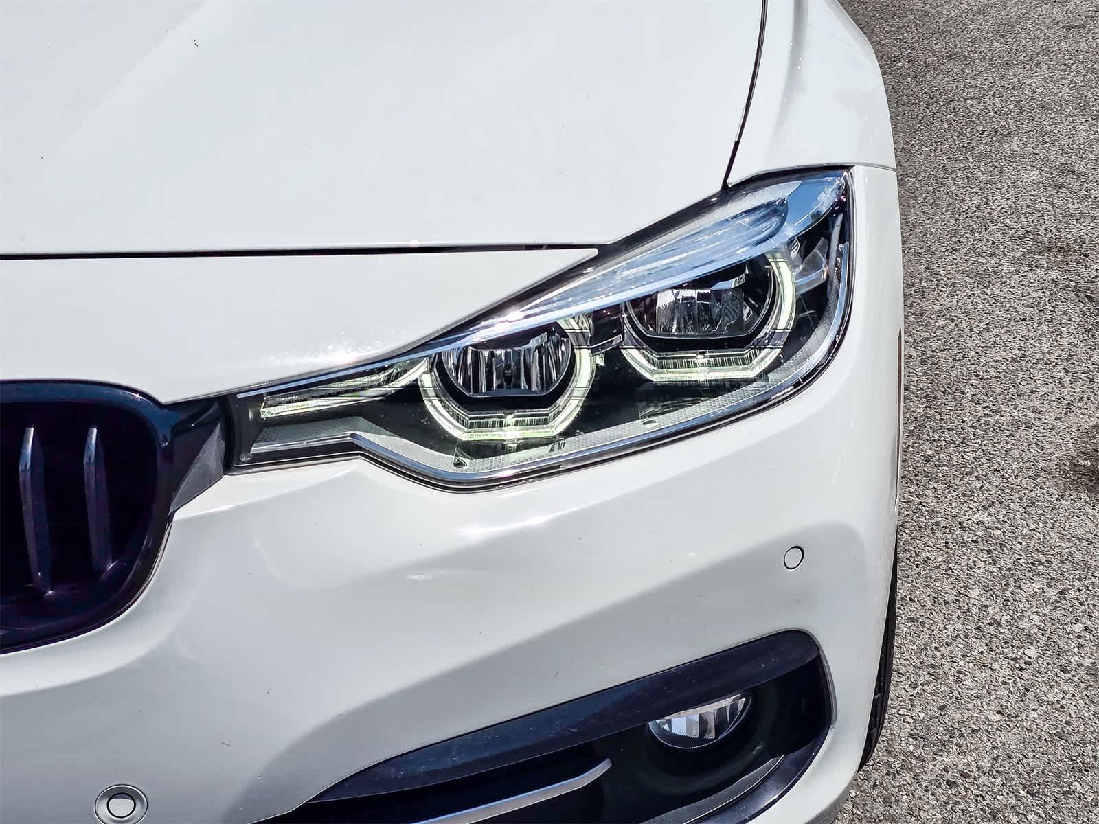 Thumbnail: 2018 BMW 3 Series - 9