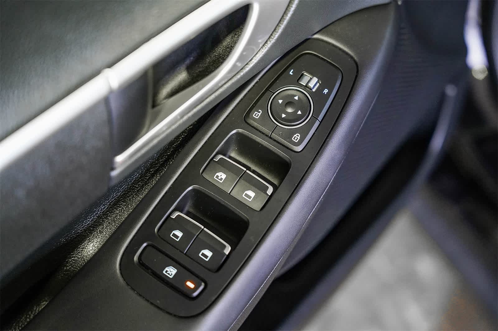 Thumbnail: 2023 Hyundai Sonata - 19