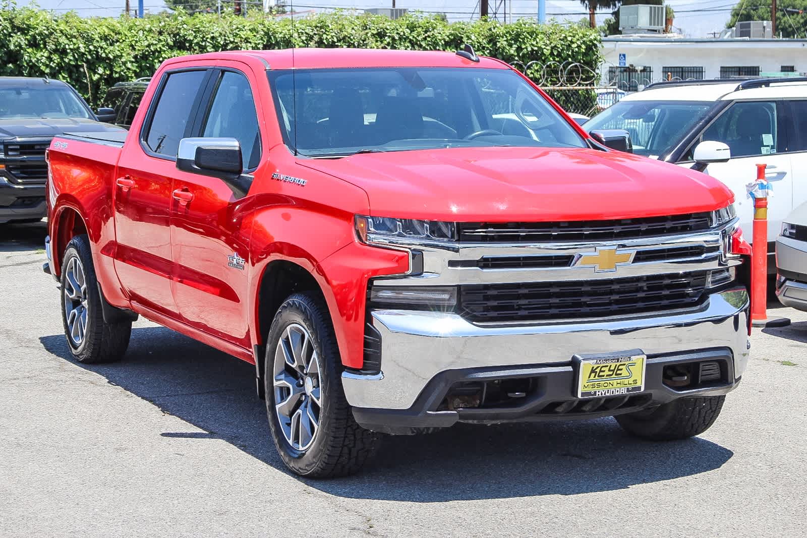 Thumbnail: 2020 Chevrolet Silverado 1500 - 3