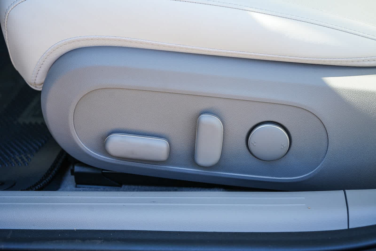 Thumbnail: 2025 Hyundai Ioniq 6 - 27