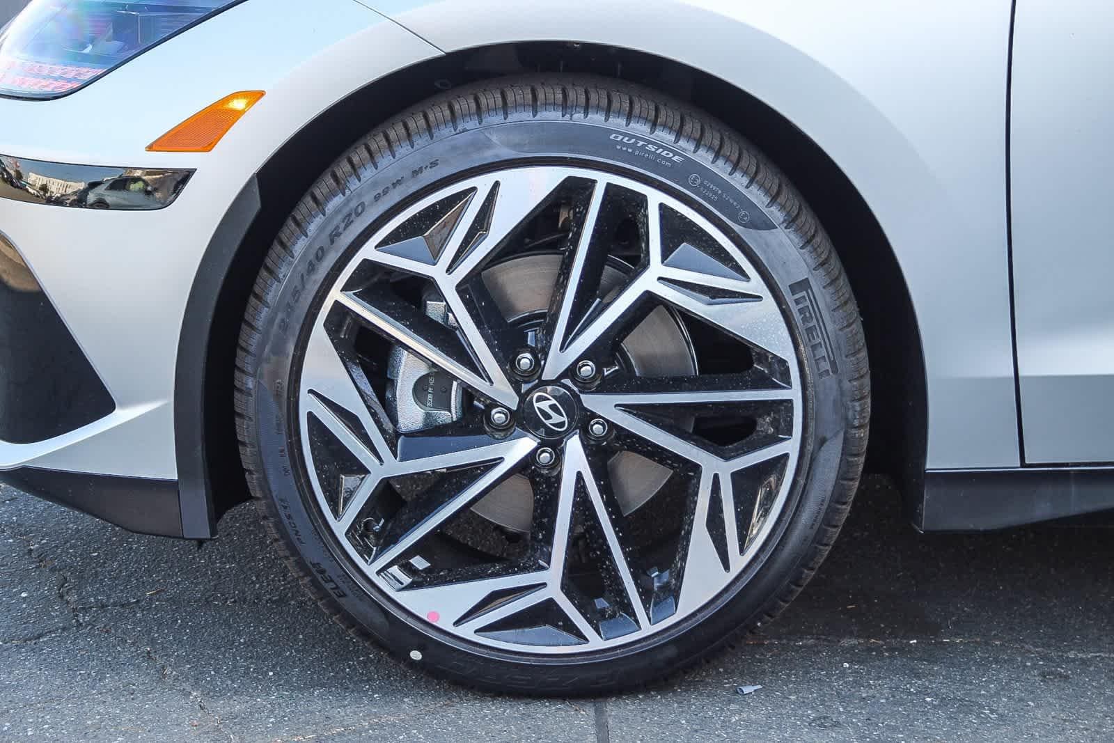 Thumbnail: 2025 Hyundai Ioniq 6 - 9