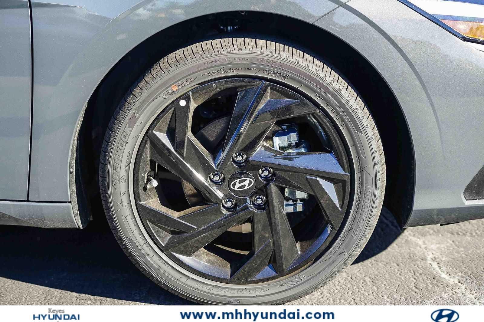 Thumbnail: 2026 Hyundai Elantra - 9