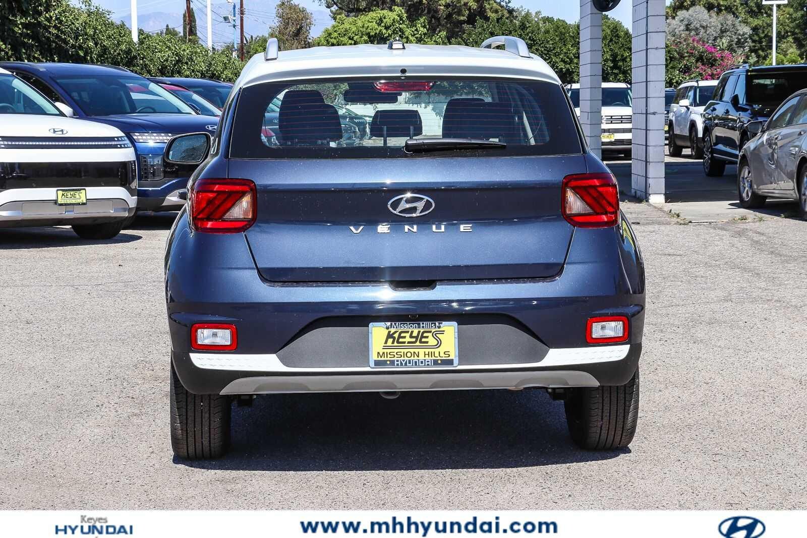 Thumbnail: 2026 Hyundai Venue - 3