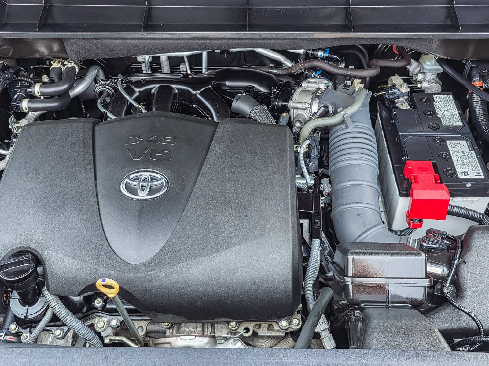 Thumbnail: 2022 Toyota Highlander - 22