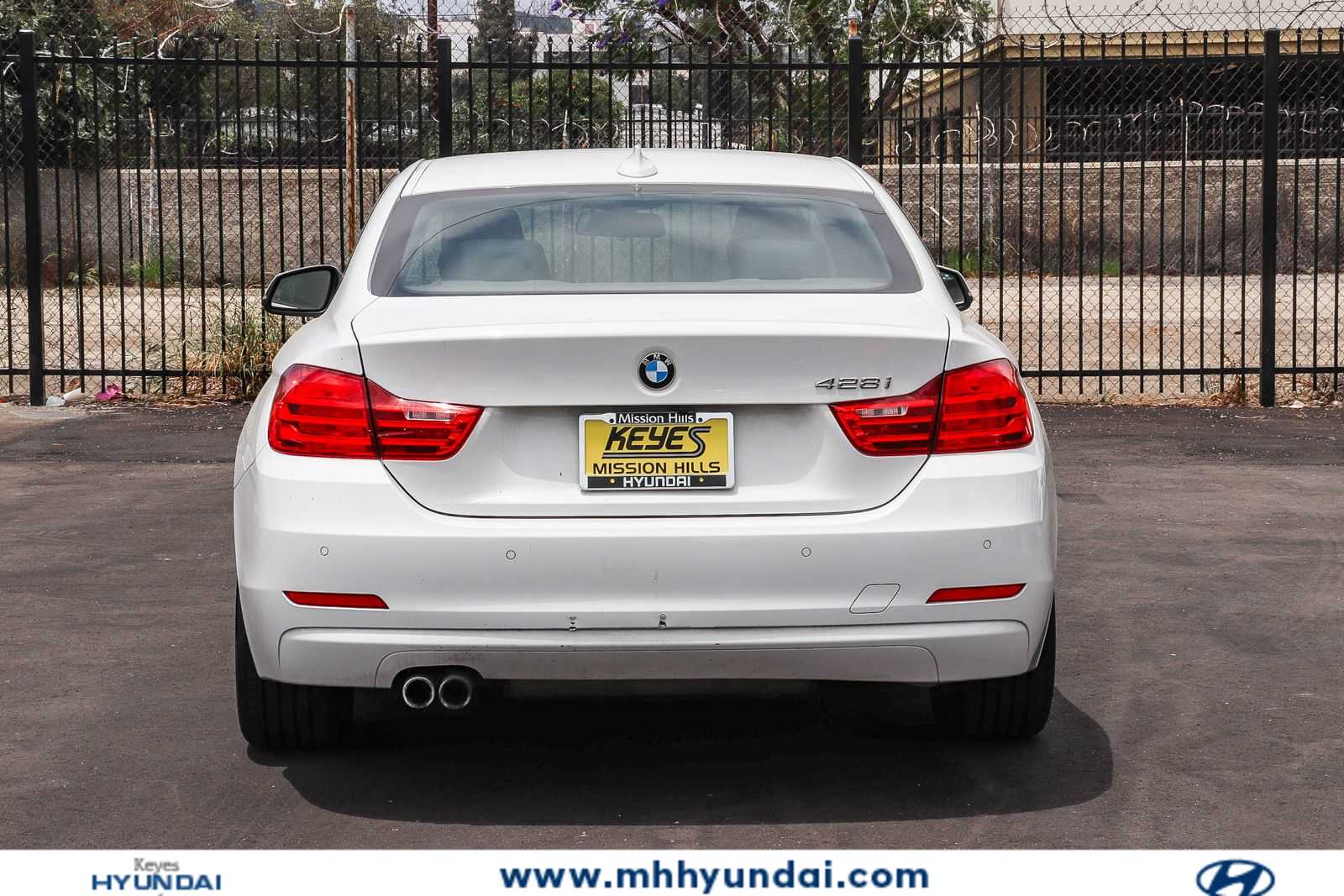Thumbnail: 2015 BMW 4 Series - 3