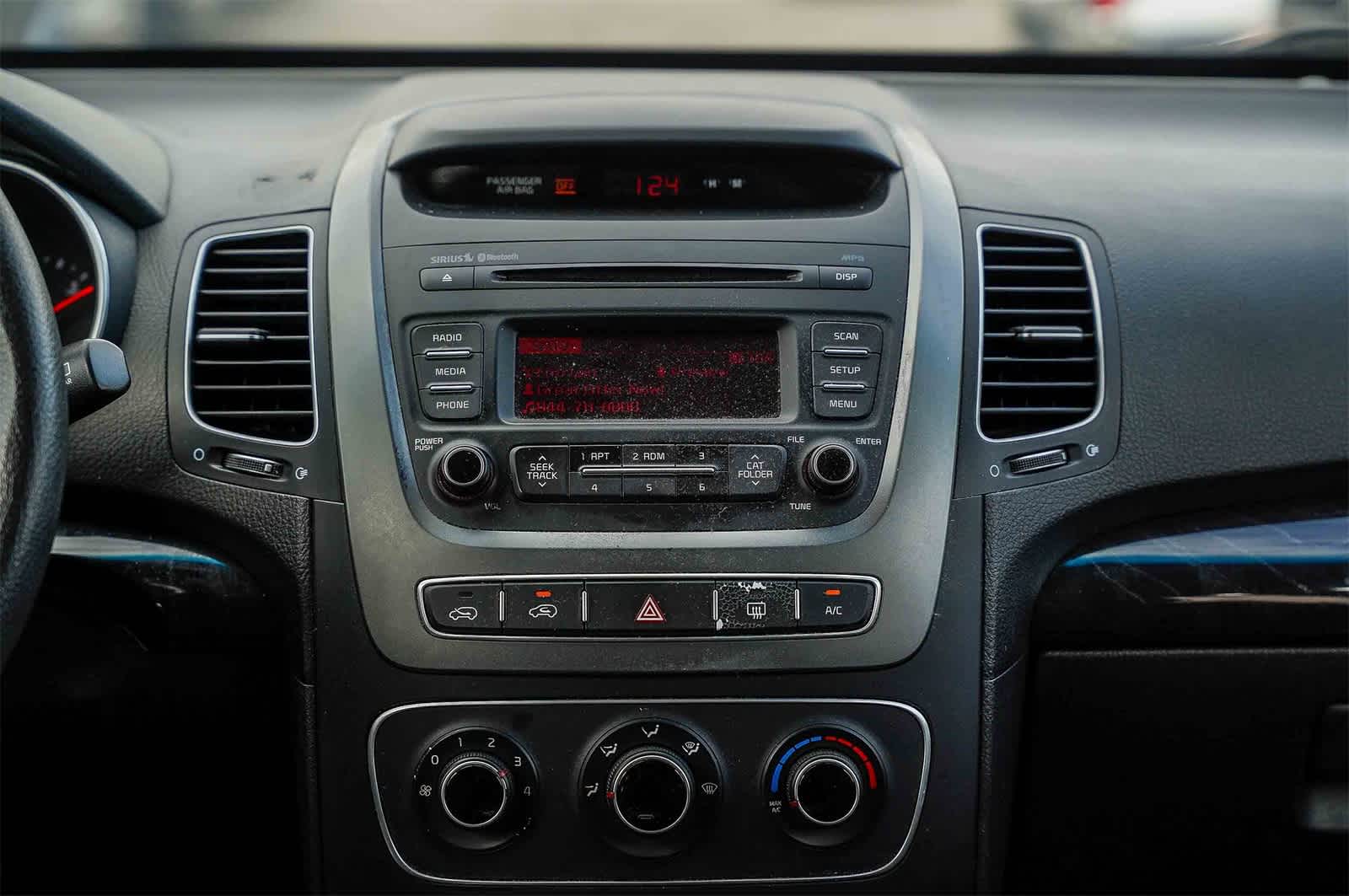 Thumbnail: 2015 Kia Sorento - 13