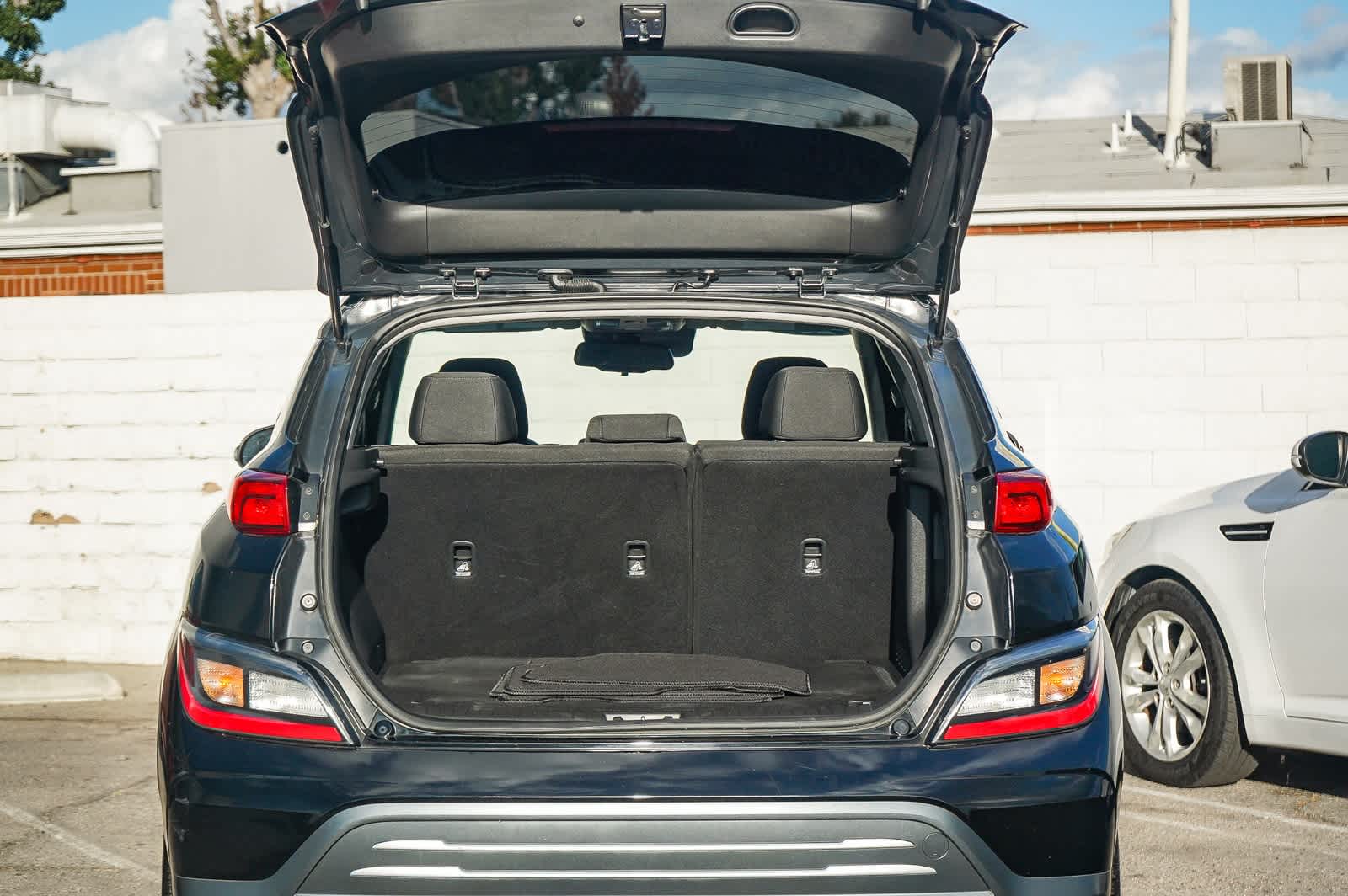 Thumbnail: 2023 Hyundai Kona - 28