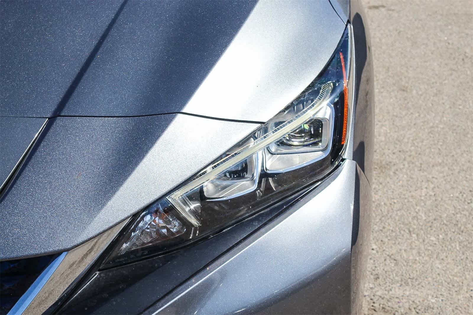 Thumbnail: 2019 Nissan Leaf - 10