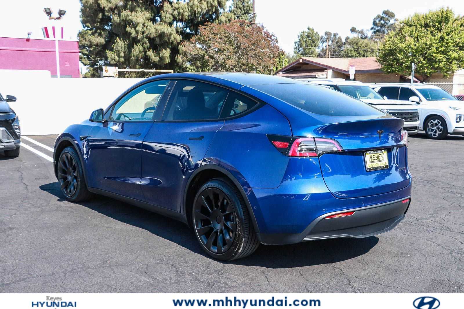 Used 2020 Tesla Model Y Long Range with VIN 5YJYGDEE7LF014526 for sale in Los Angeles, CA
