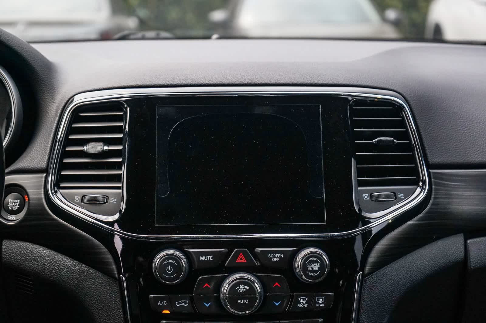 Thumbnail: 2020 Jeep Grand Cherokee - 14