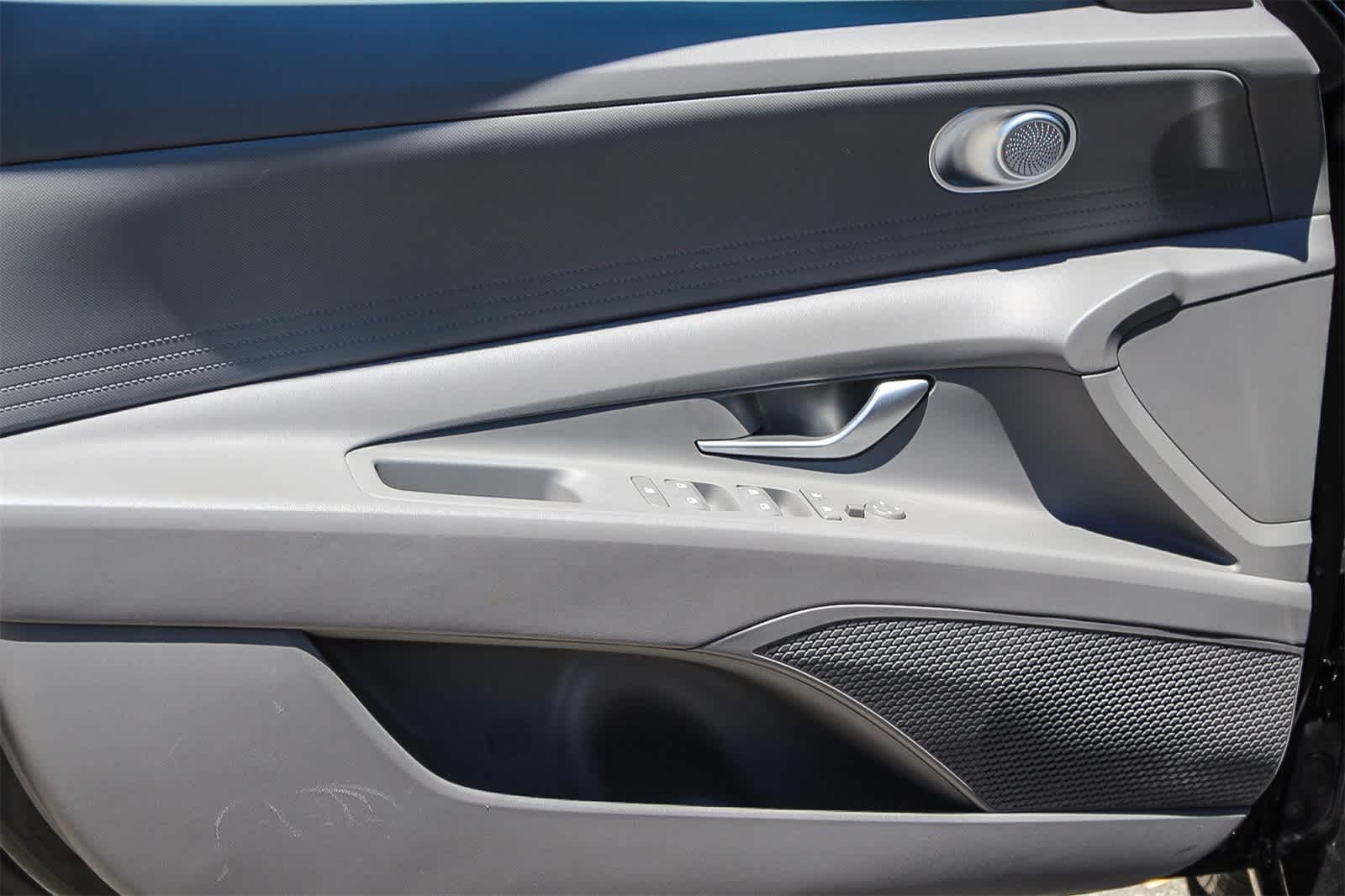 Thumbnail: 2024 Hyundai Elantra - 21