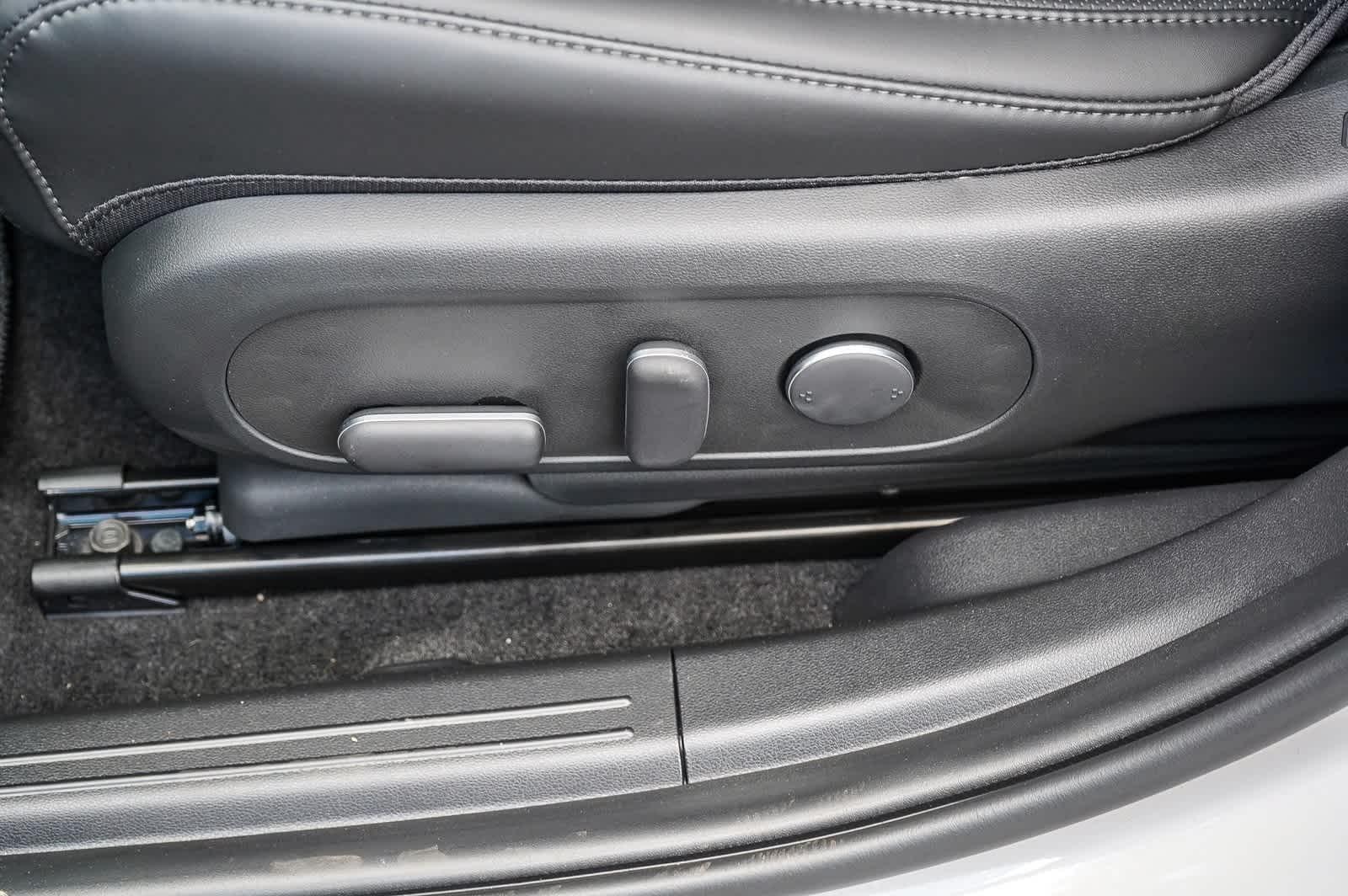 Thumbnail: 2026 Hyundai Ioniq 5 - 22