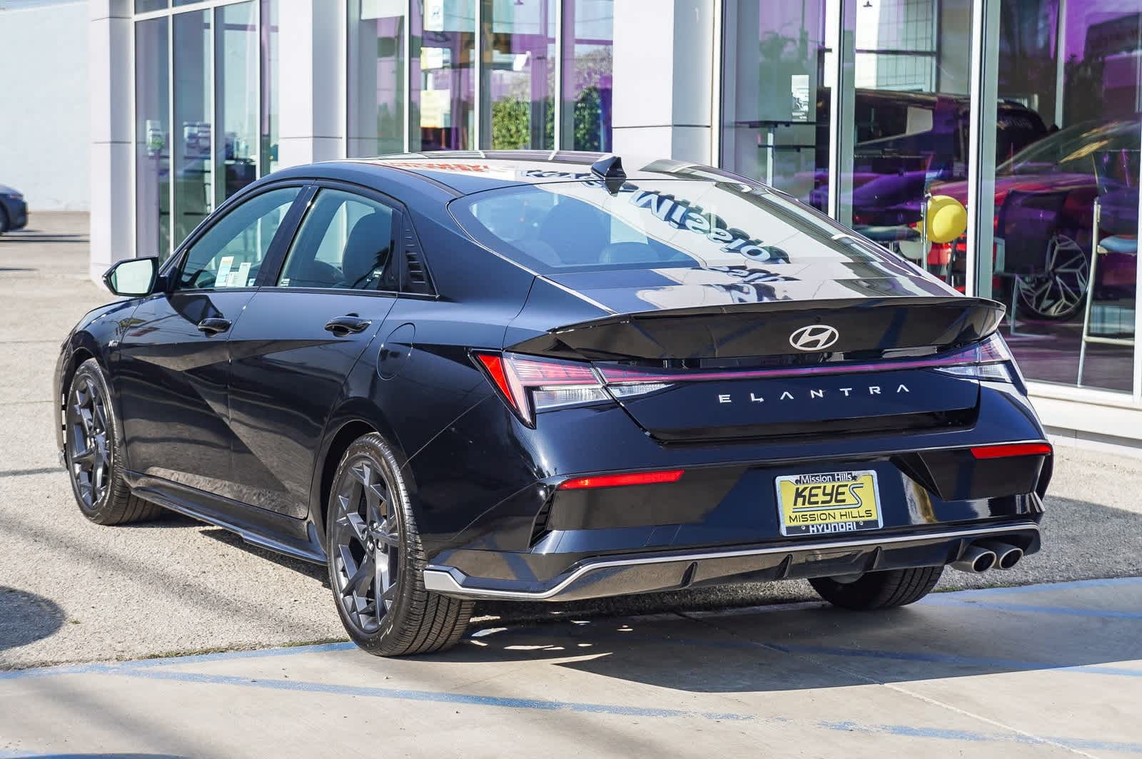 2024 Hyundai Elantra N Line photo 2