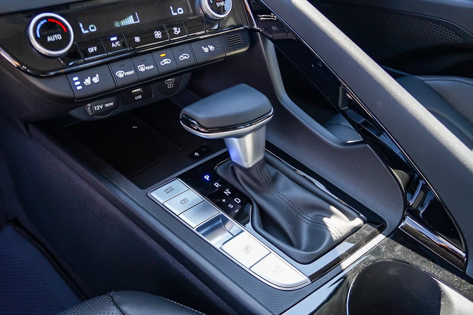 Thumbnail: 2025 Hyundai Elantra - 23