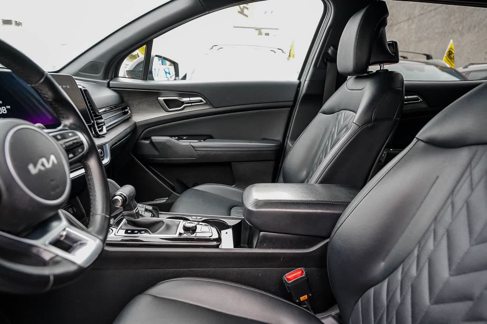 Thumbnail: 2023 Kia Sportage - 17