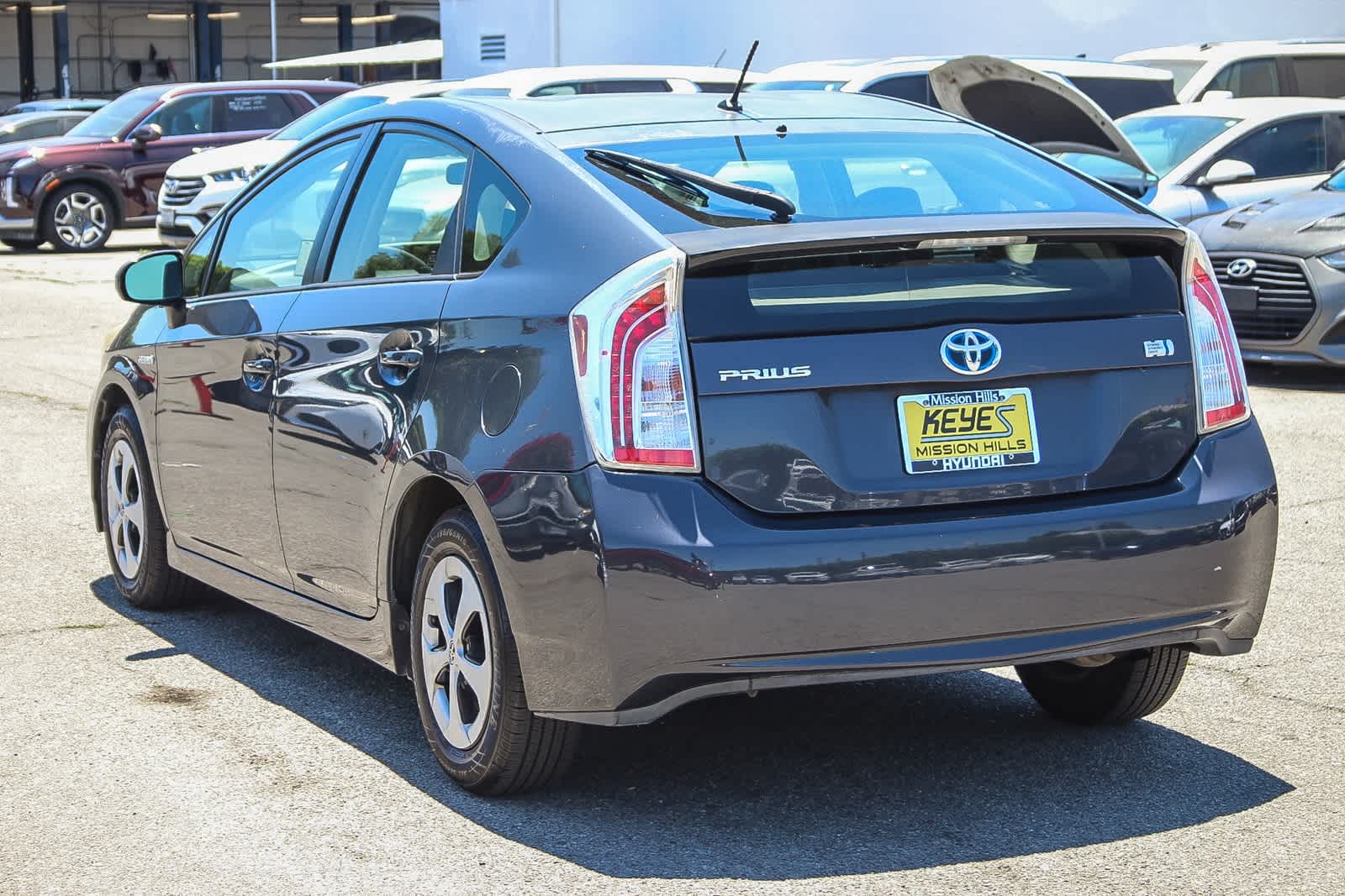 Thumbnail: 2012 Toyota Prius - 6