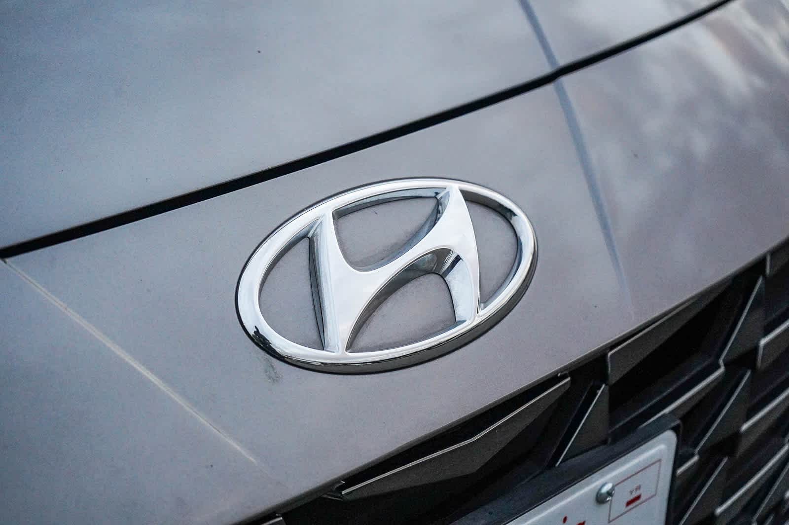 Thumbnail: 2022 Hyundai Elantra - 11