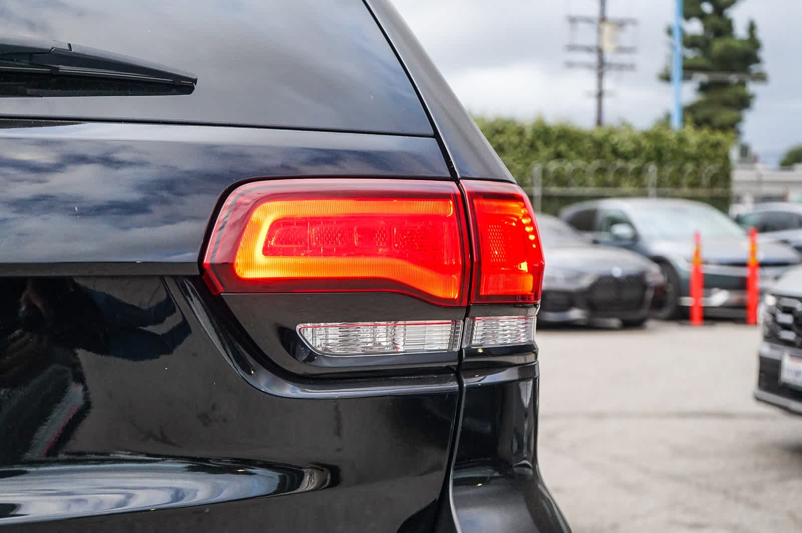 Thumbnail: 2020 Jeep Grand Cherokee - 9