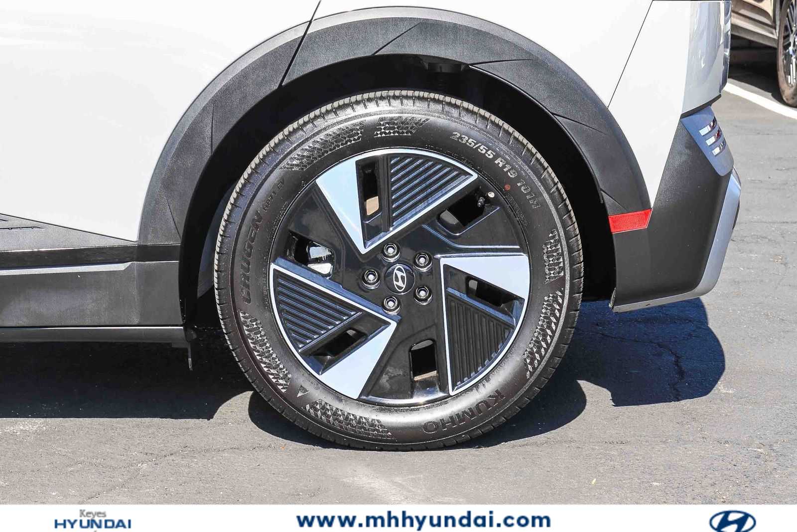 Thumbnail: 2026 Hyundai Ioniq 5 - 9