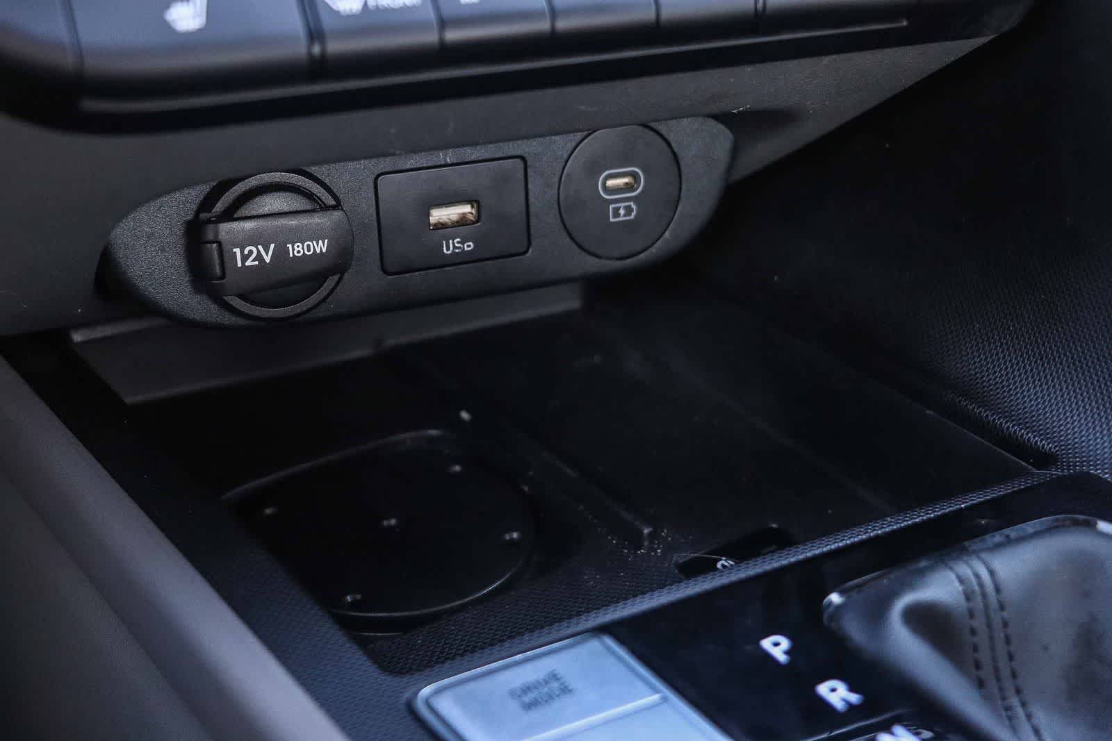 Thumbnail: 2025 Hyundai Elantra - 24