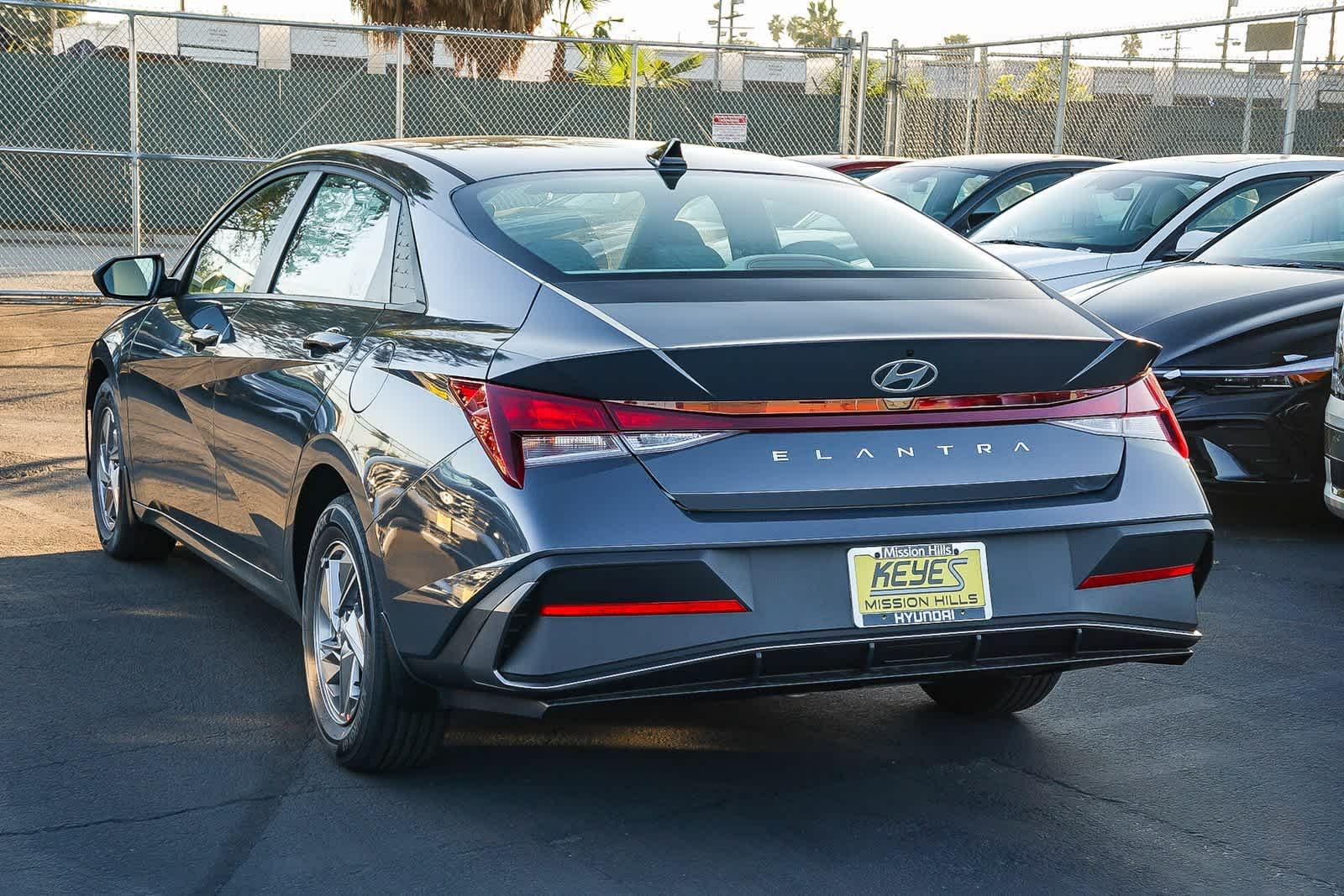 Thumbnail: 2026 Hyundai Elantra - 6