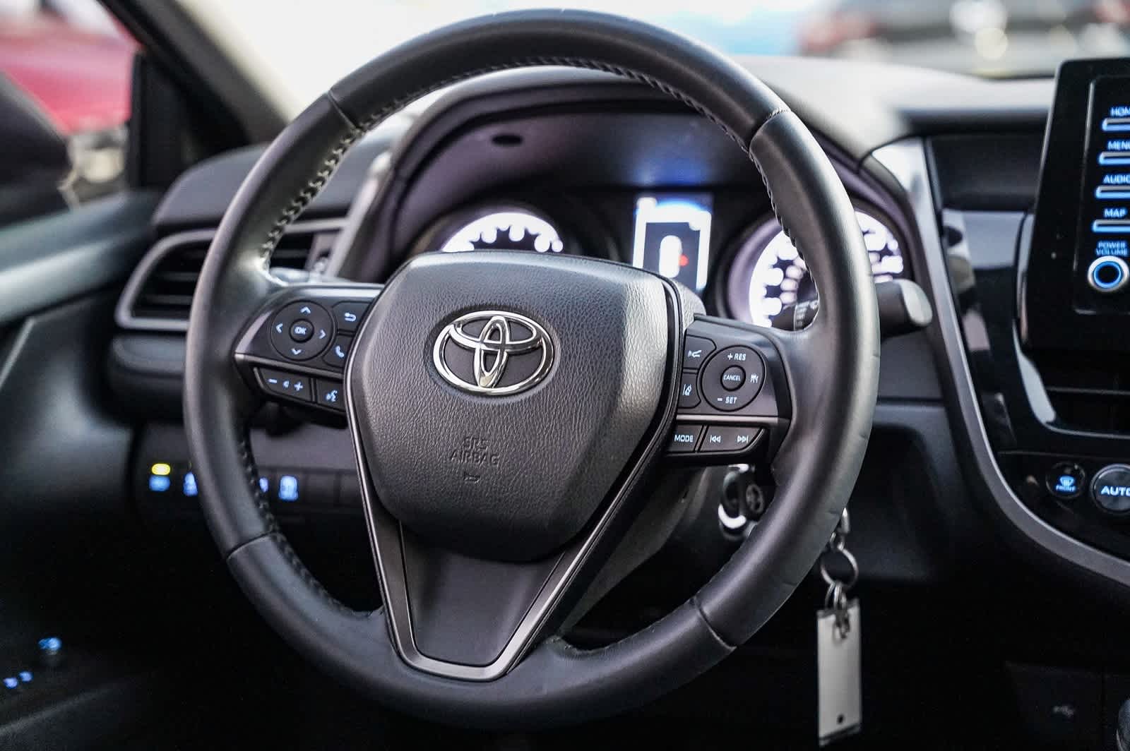 Thumbnail: 2022 Toyota Camry - 15