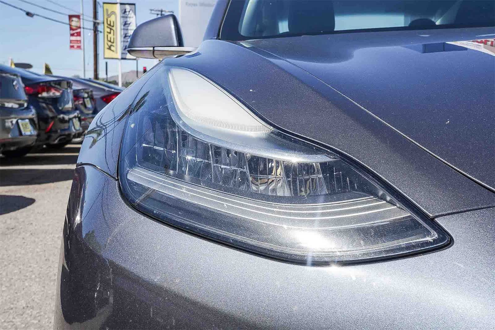 Thumbnail: 2018 Tesla Model 3 - 10
