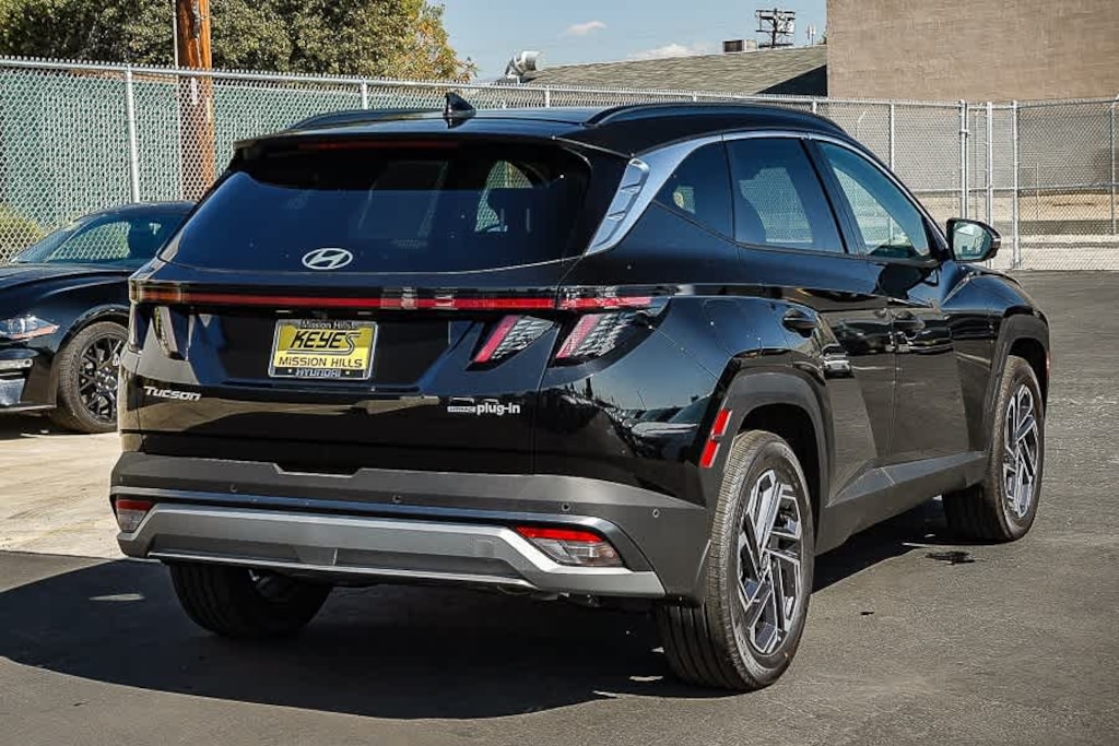 New 2025 Hyundai Tucson Plug-In Hybrid Limited SUV